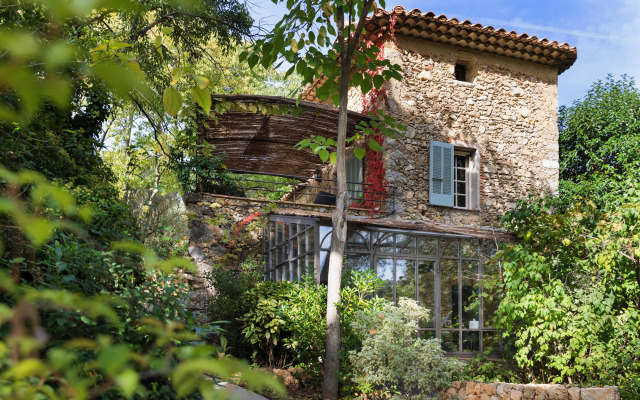 Курортный отель LOU CALEN