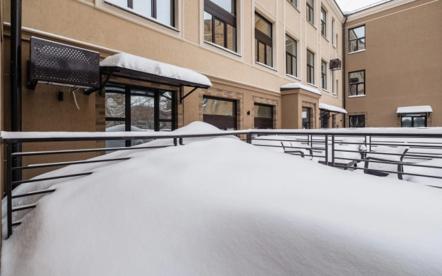 Апартаменты Улучшенные с Балконом Двухуровневые у метро Аэропорт 305