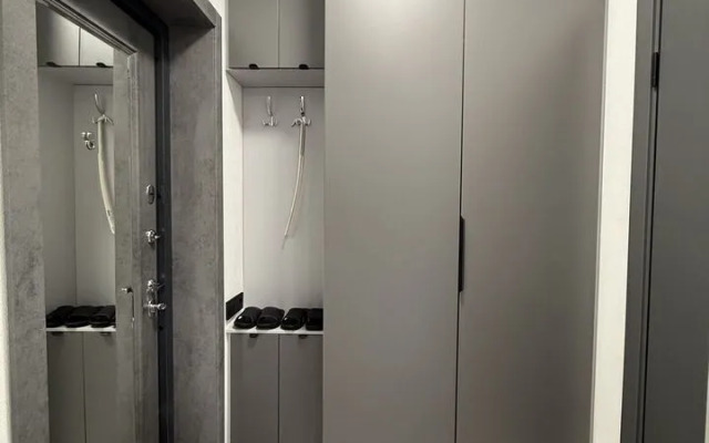 V Zhk Biznec-Klassa C Zakpytoj Terpitoriej Flat