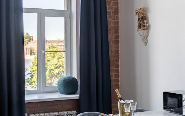 Апартаменты Лофт с Видом на Неву 2