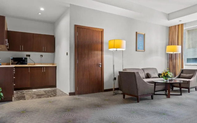 Отель Makkah Al Aziziah Suites