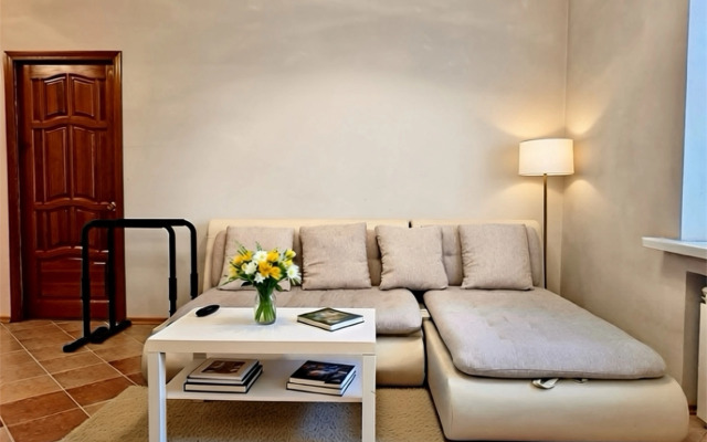 Квартира KliuchnikOFF просторная для командировочных 10 мин до ЖД