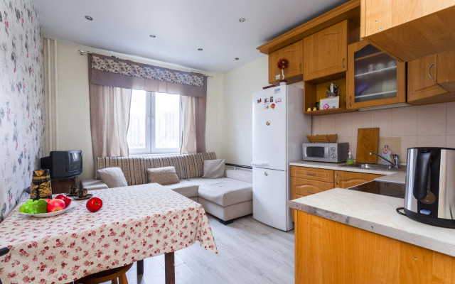 Апартаменты on Glukharskaya near Mibs