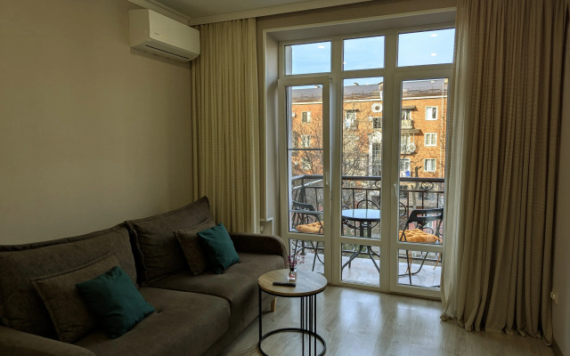 Uyutnaya V Samom Tsentre Goroda Flat