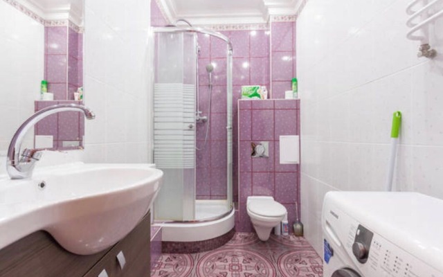 U Muzeya Mirovogo Okeana Apartments