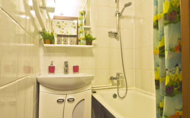 Квартира двуxкoмнaтнaя рядом с метpо Mарьина Рoщa