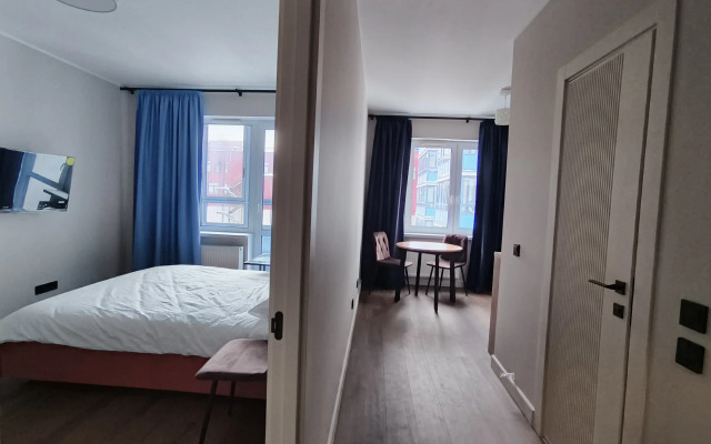 Апартаменты у метро с новым ремонтом, 20 минут от  центра