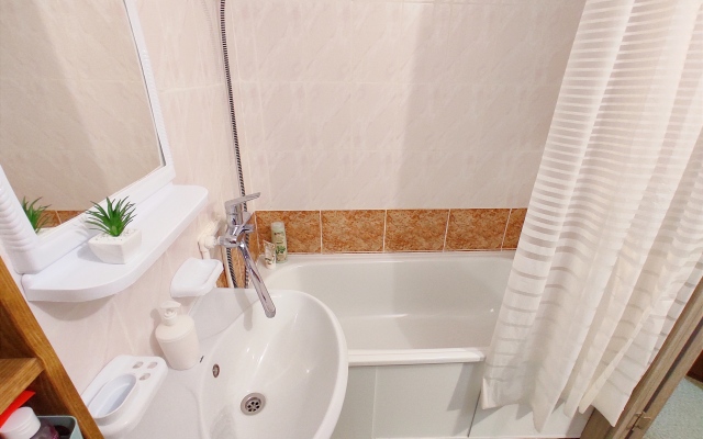 Gostevaya Na Tsvetnom Flat