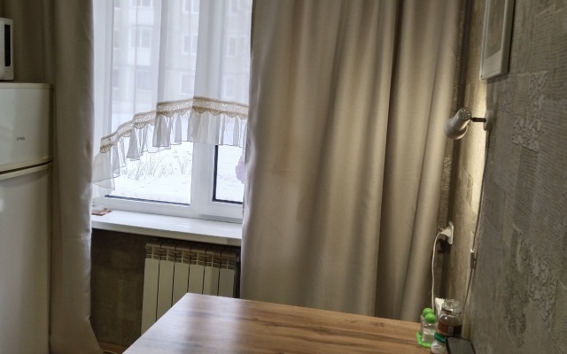 V tsentre Novomoskovska Flat