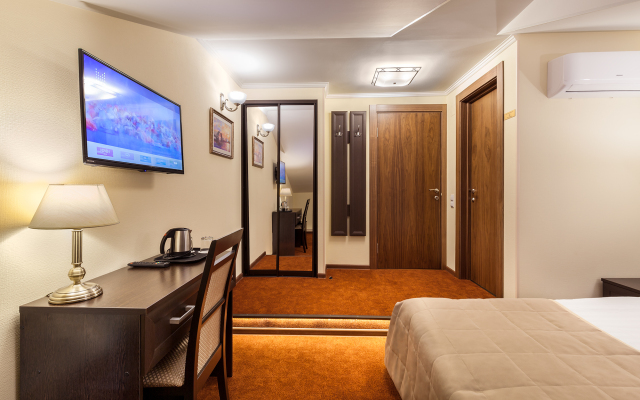 Sonata Nevsky 5 Dvorcovaja ploshhad' Hotel