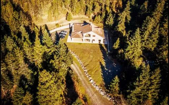 Chalet Myrtis Villa