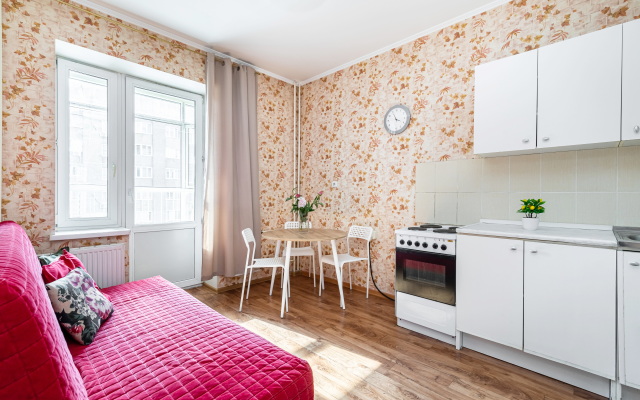 U Rivyery Dlya Prekrasnogo Otpuska Flat