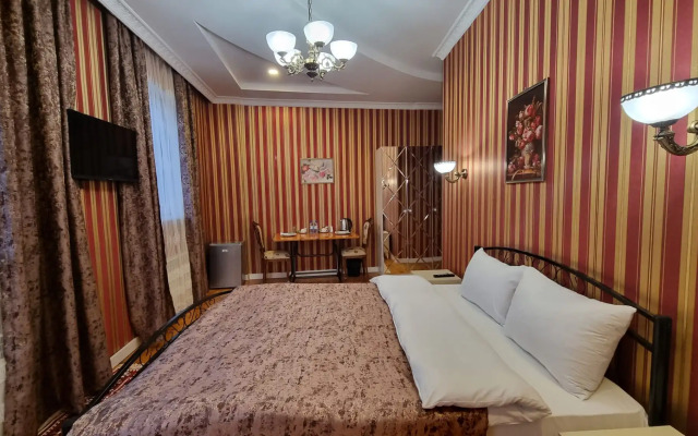 Retro Art Boutique Hotel