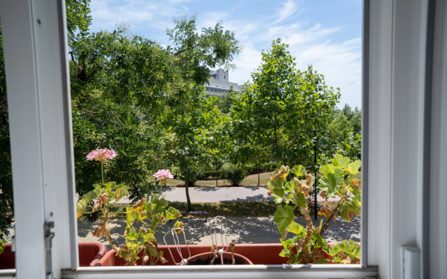 Квартира напротив Сакрополя