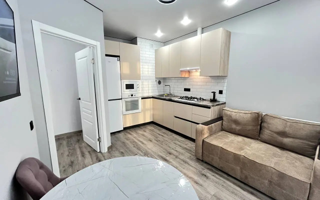Na Ulitse Borisa Slyusarya 15s1 Flat