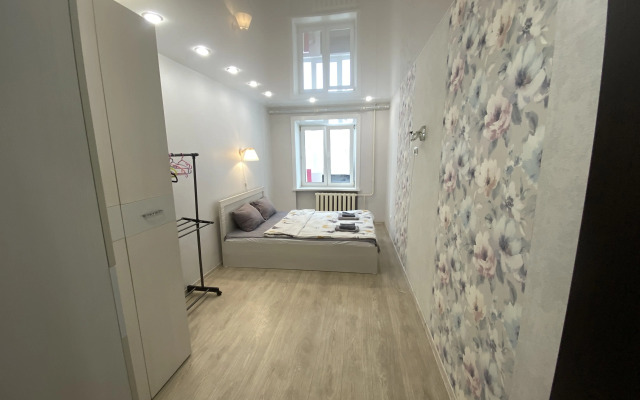 Ryadom S Parkom Gagarina V Spalnom Rayone Flat