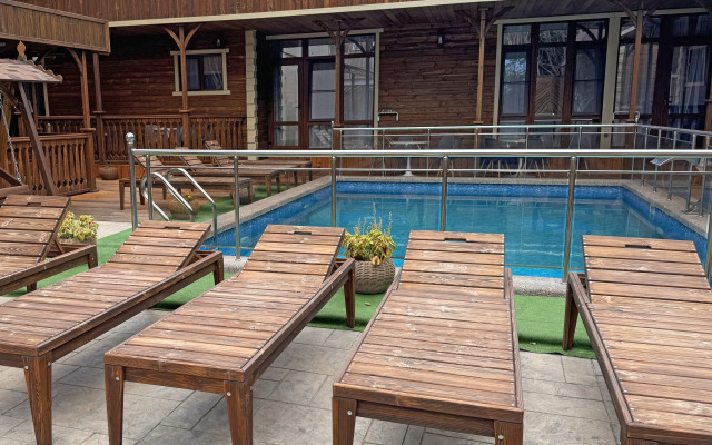 Na Krymskoy Guest House