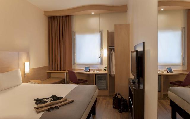 Отель Ibis Istanbul Esenyurt