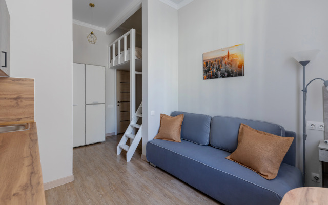 Dvuhurovnevaya S Parkovkoj V Tsentre Flat