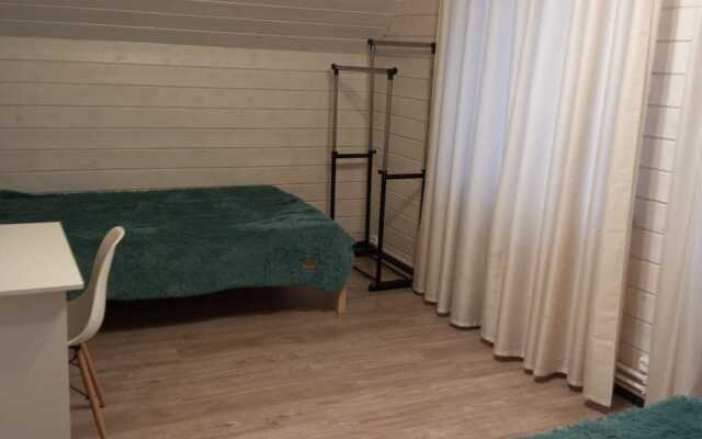 V 15 minutakh ot MtsD Udelnaya Guest house