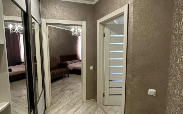 V Tsentre Goroda Omsk Flat
