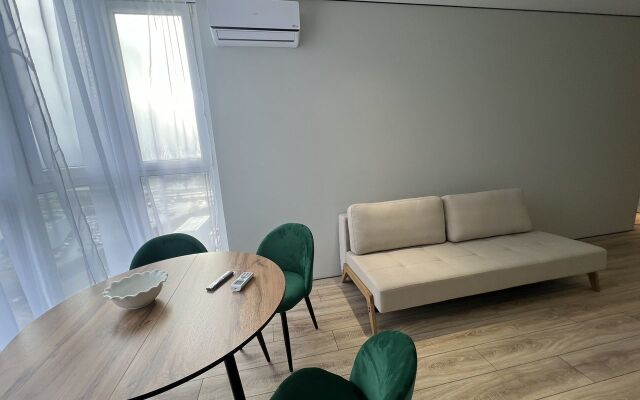 S Shikarnym Vidom V Panoramnom Osteklenii Flat