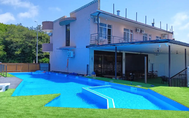 Hotel Yakor