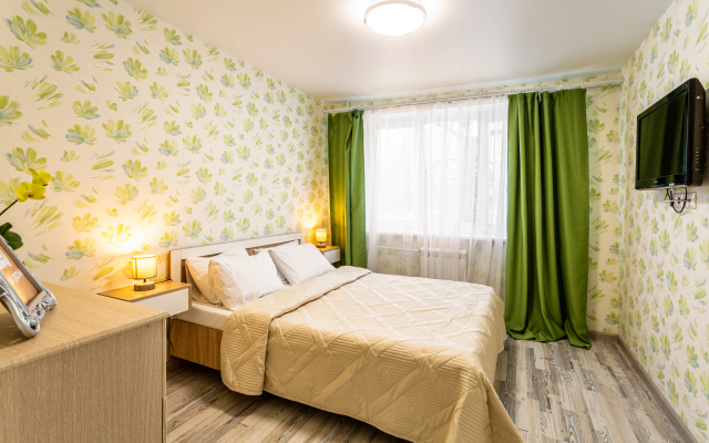 Bolshaya trekhkomnatnaya kvartira v gorode Voskresensk Flat