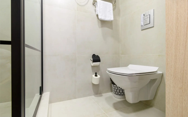 Flat Dvukhurovnevaya  S Vidom Na More
