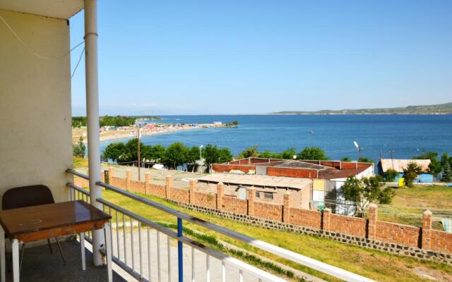 De La Krunk Hotel