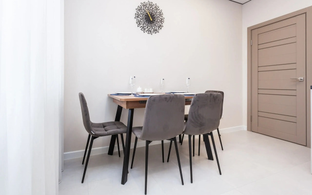 Апартаменты рядом с Парком Галицкого на улице имени Жлобы 139