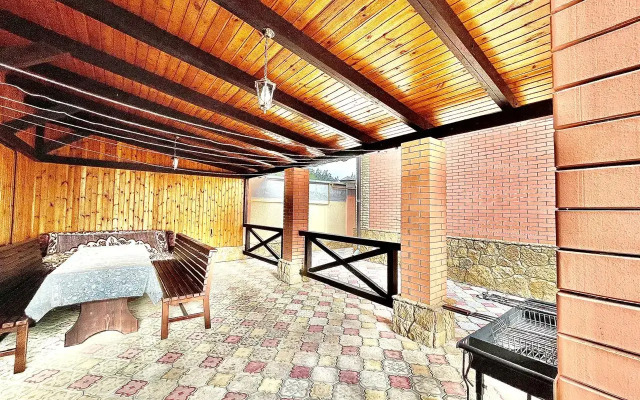 Частный дом Дом двухэтажный "ЛОЗА ВИНОГРАДА"