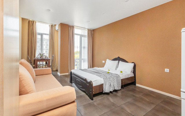 Na Ul Tsvetochnaya Ulitsa 15/21 Flat