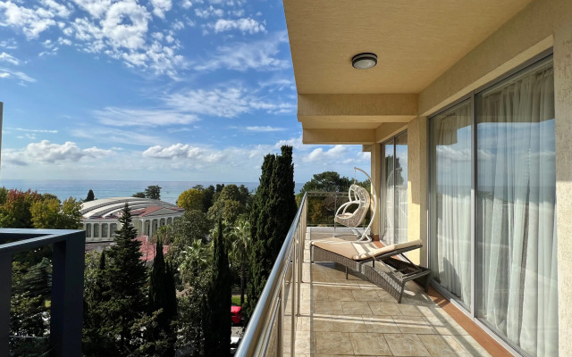 Apartments Alfa Chernomorskaya 16