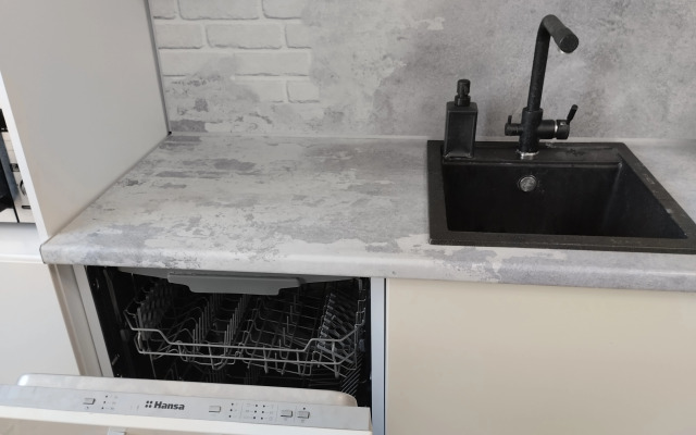 Na Malinovskogo 5B Flat