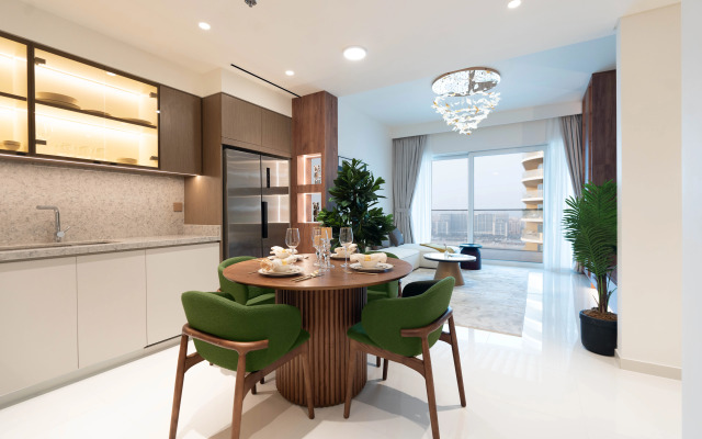 Keyrock Palm-View Luxury Stay in Grand Bleu Apartments
