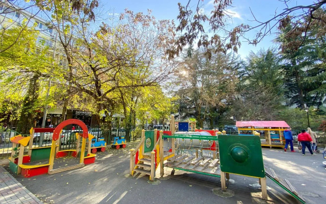 Dvushka V Tsentre Sochi Krovat I Divan Flat