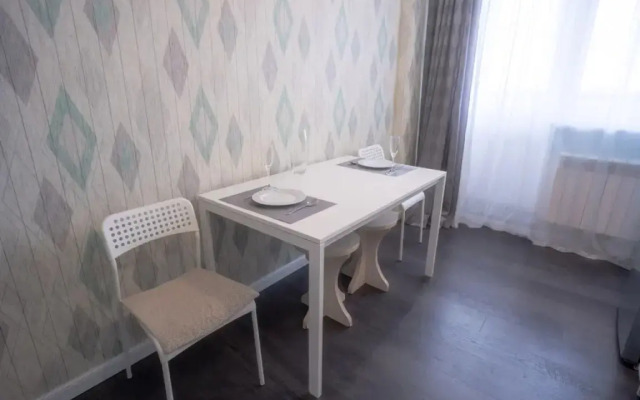 So Stilnym Remontom 1 Apartments