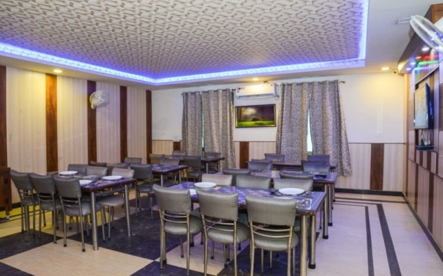 jindal Palace Hotel
