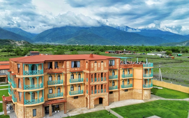 Burki Castle & Cellar Hotel