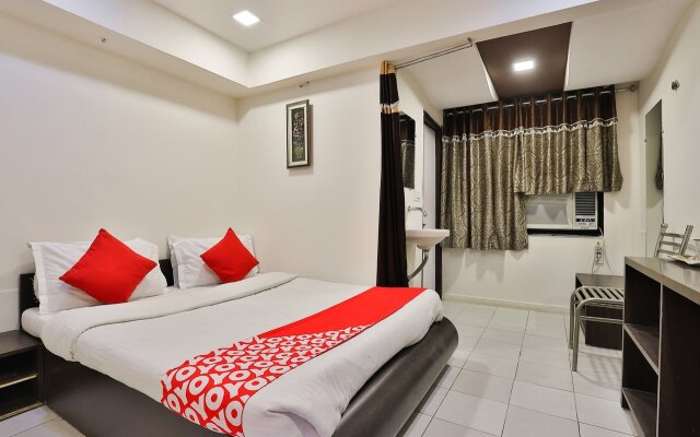 Hotel Blue Moon