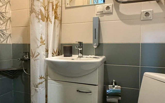 U Metro Filatov Lug fl1 Apartments