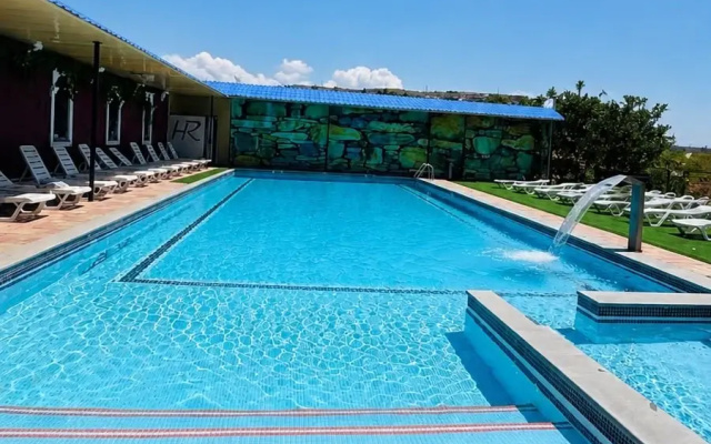 Отель Canyon Hills