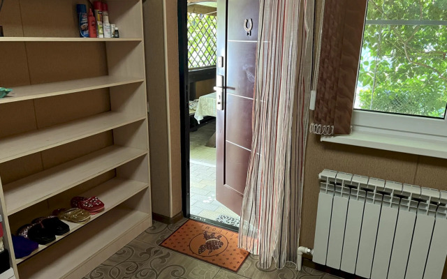 Апартаменты 159 Часть Дома с Отдельным Входом у Моря