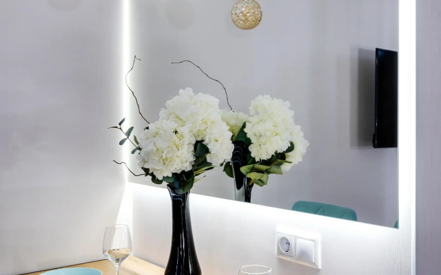 Апартаменты Квартира студия TIFFANY'S Березовая Aллея 19к3