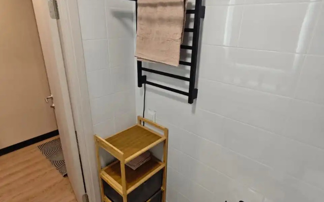 Квартира Новоостаповская Улица