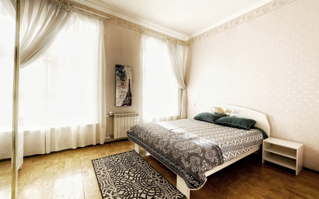 Na Mokhovoy Apartments
