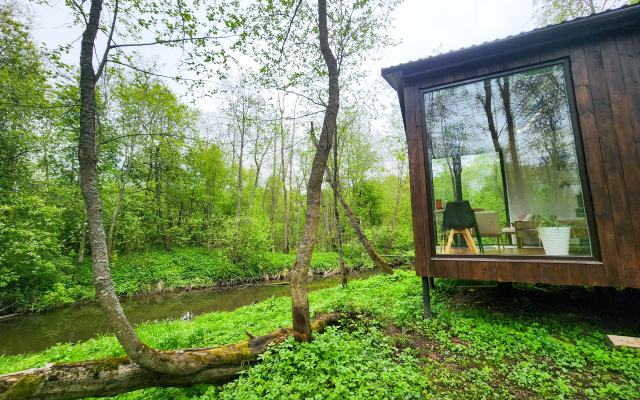 Zhivopisniy ostrov Glamping
