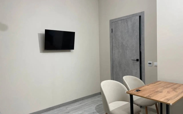 Komarova VIP Flat