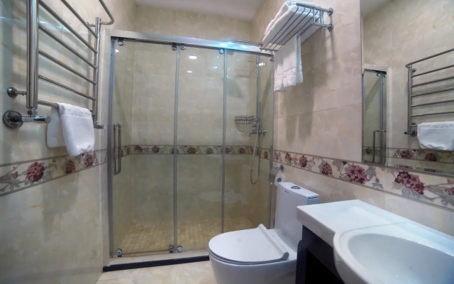 Grand Voyage Hotel
